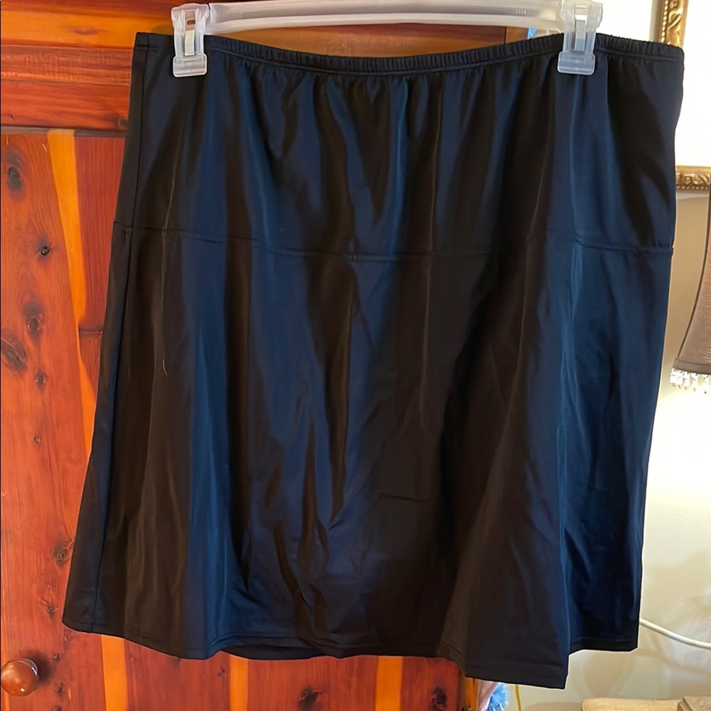 Elegant Black Swimming Skirt Size 24